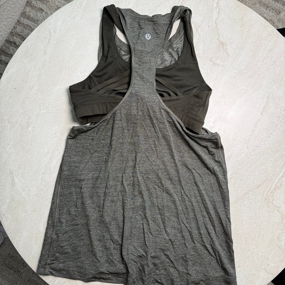 Lululemon Extra Mile Bra and Tank 2 in 1 size 6 green